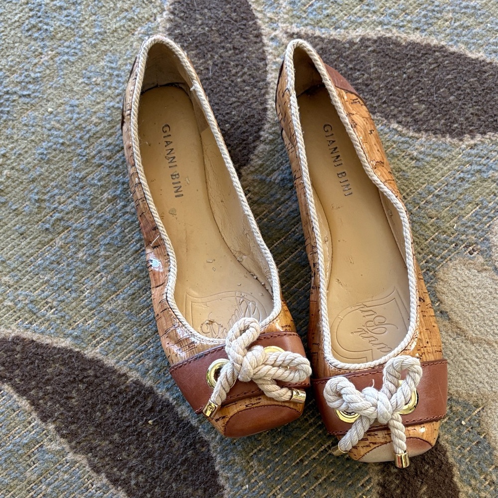 Gianni Bini Tan Cork-Pattern Ballet Flats with Rope Bow